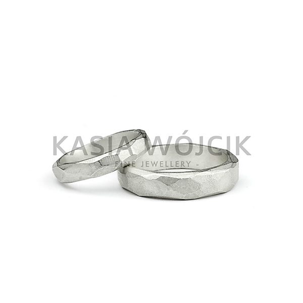 Silver iceberg wedding rings