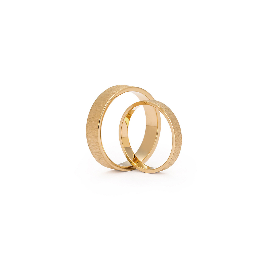 Gold matte wedding bands - ręcznie wykonana bezkompromisowa biżuteria