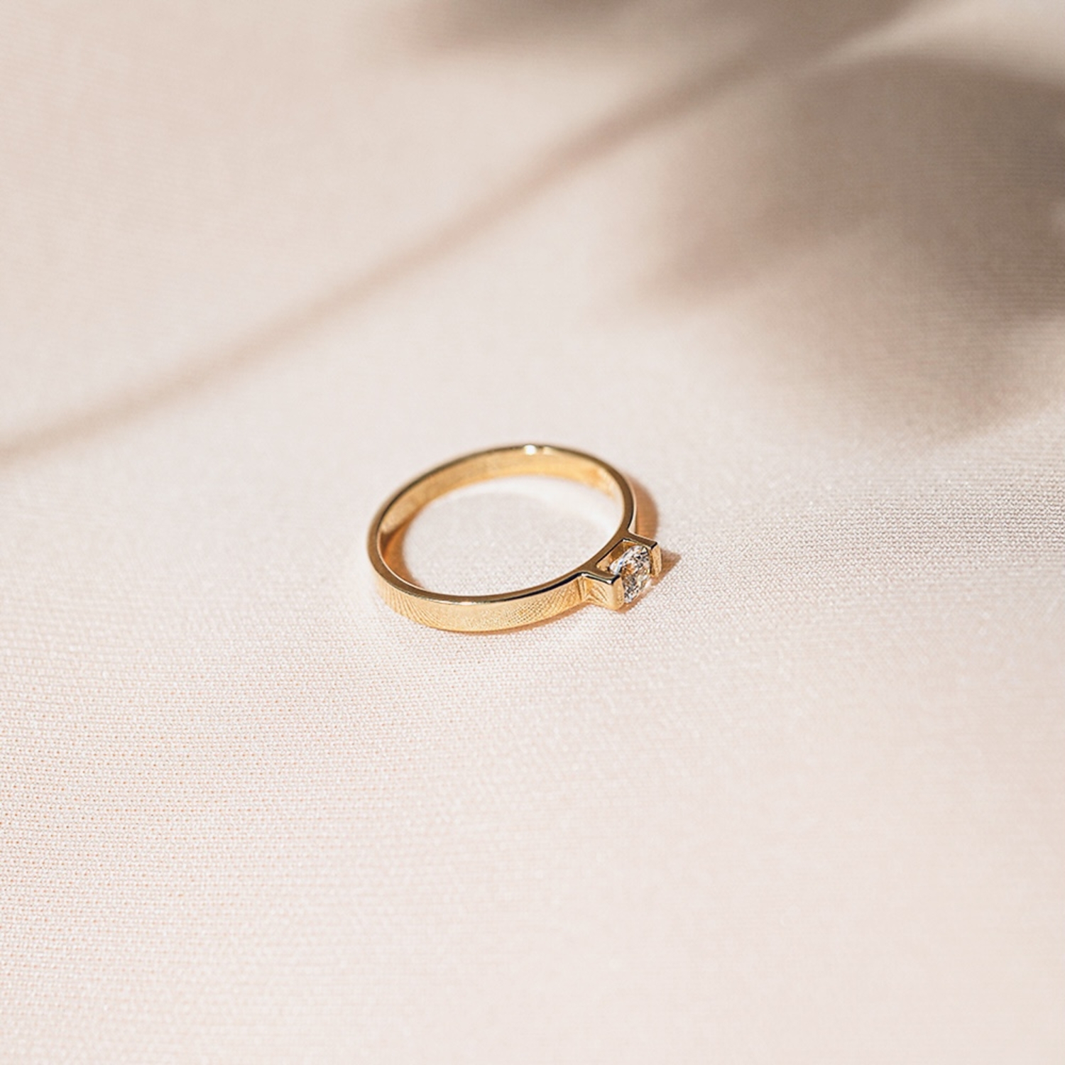 wonder - gold engagement ring