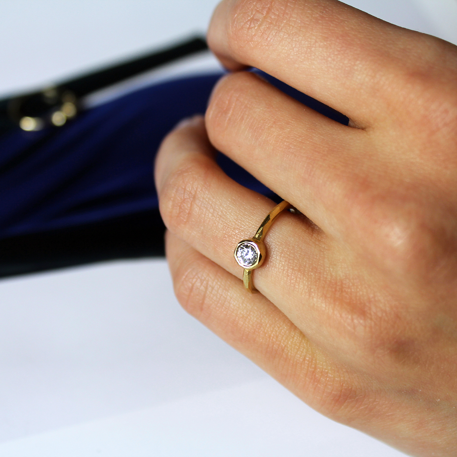 belief - gold engagement ring dodatkowe zdjęcie 3