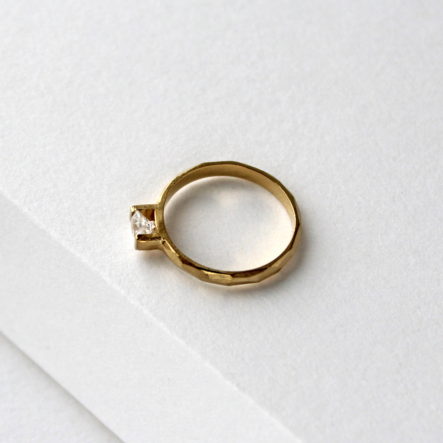 honesty - gold engagement ring dodatkowe zdjęcie 1