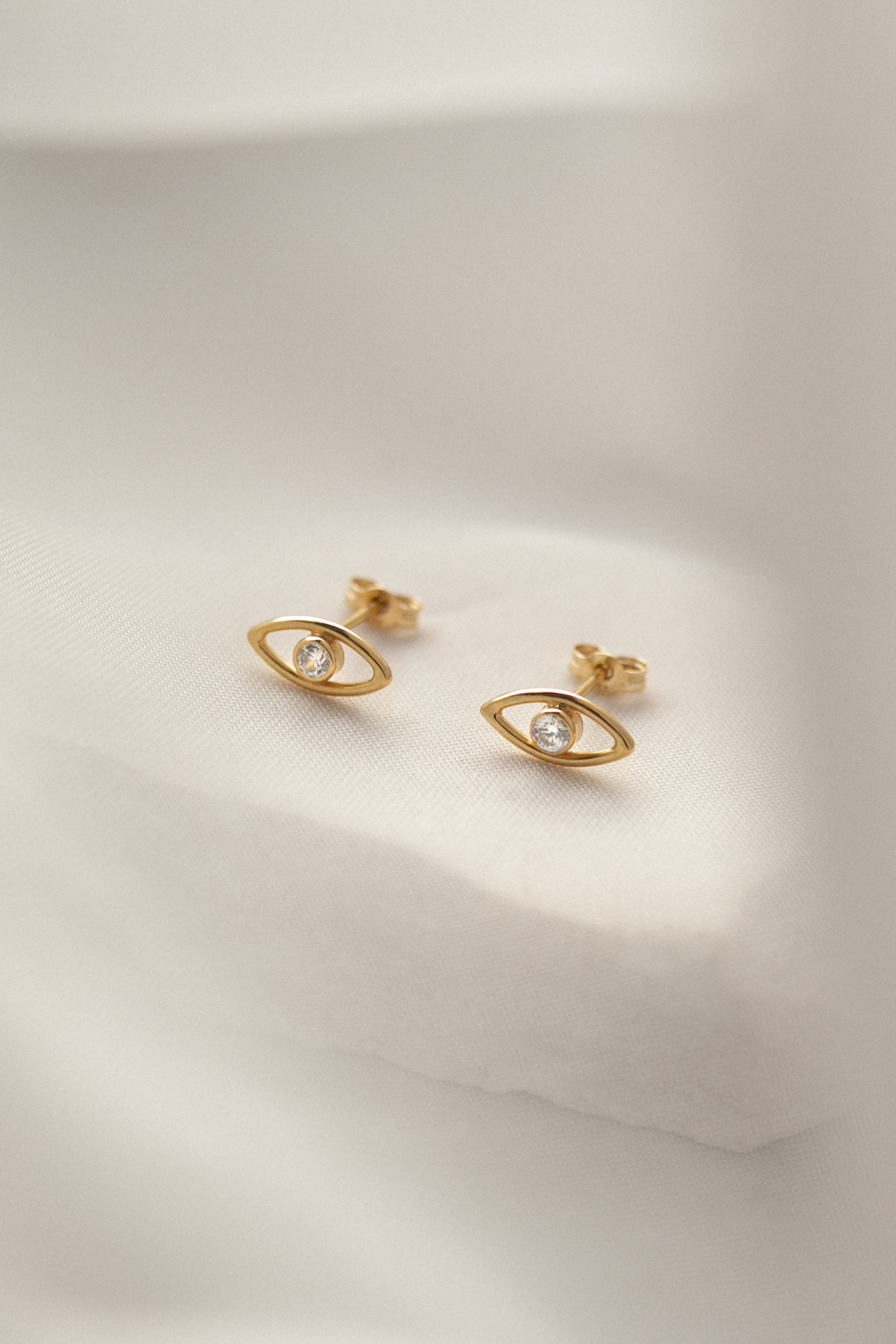 Gold infinity 06 earrings with diamonds dodatkowe zdjęcie 2
