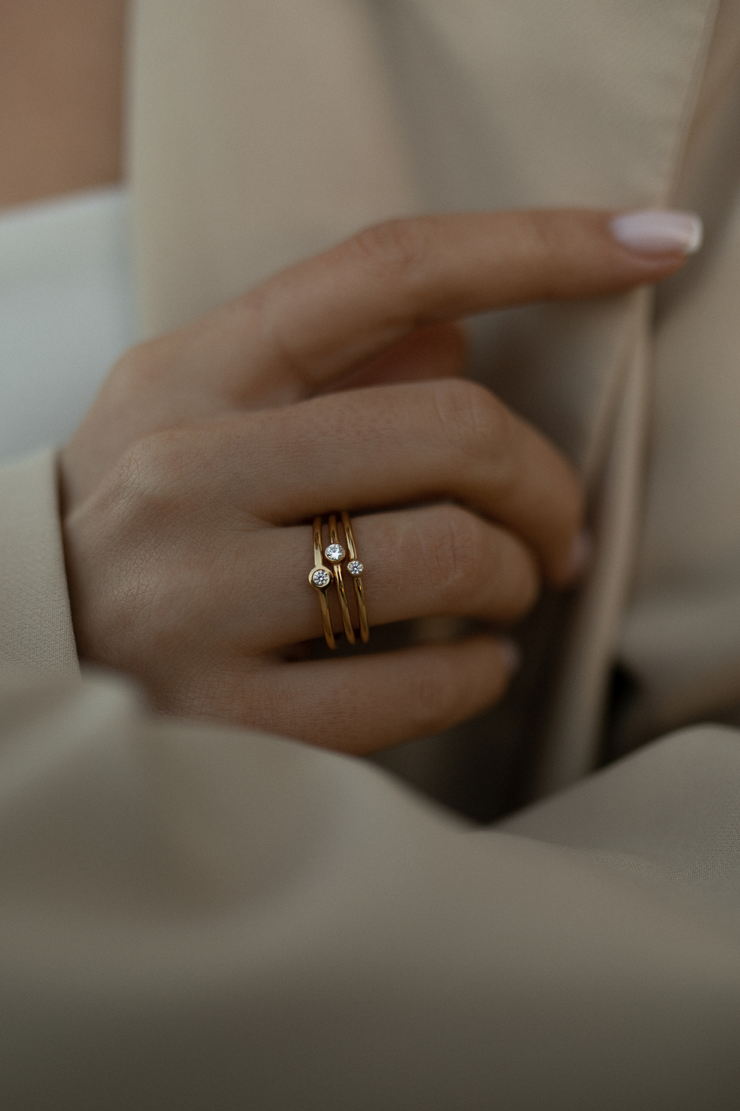 Gold infinity 01 ring with diamond dodatkowe zdjęcie 2