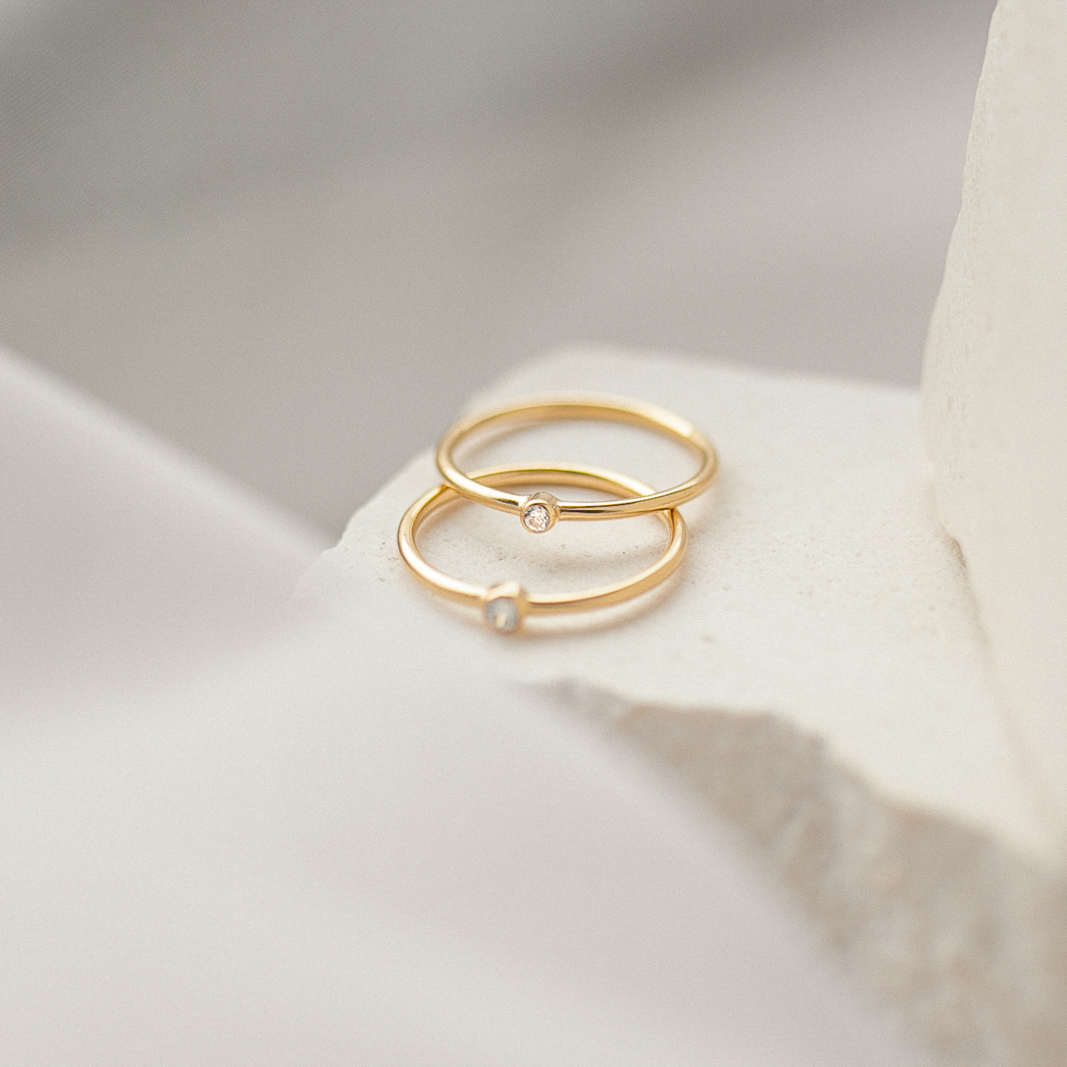 Gold infinity 01 ring with diamond dodatkowe zdjęcie 3