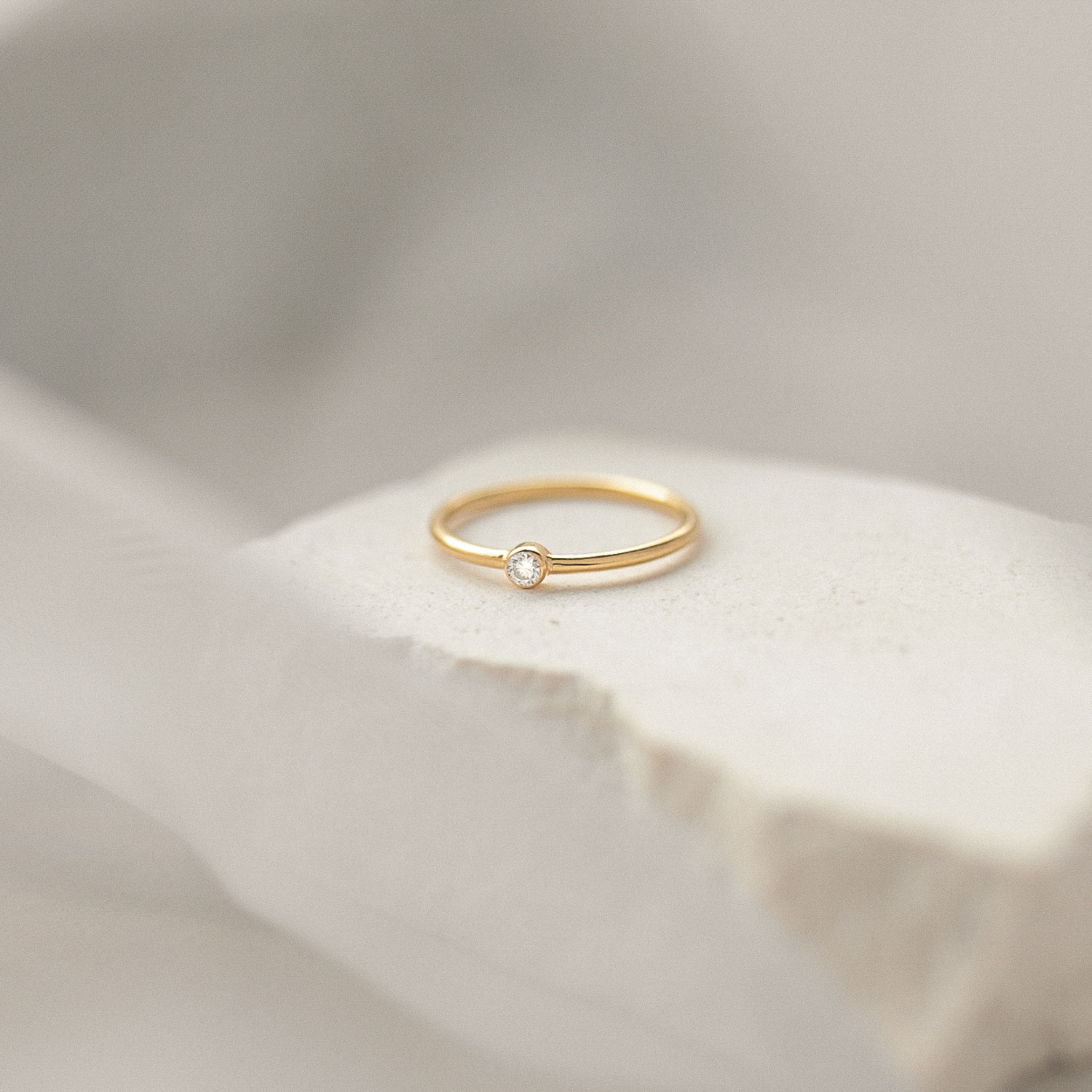 Gold infinity 02 ring with diamond dodatkowe zdjęcie 3