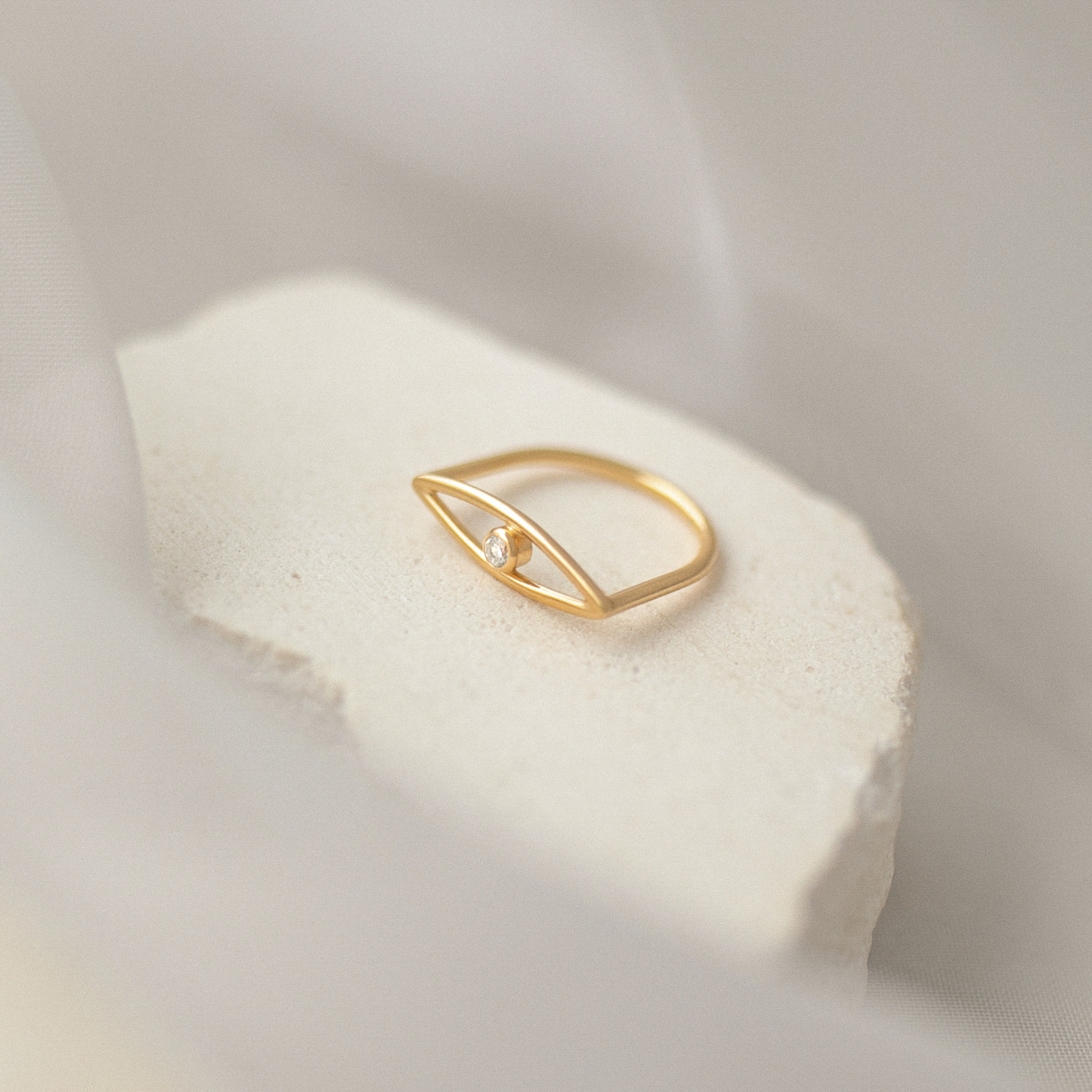 Gold infinity 05 ring with diamond dodatkowe zdjęcie 2