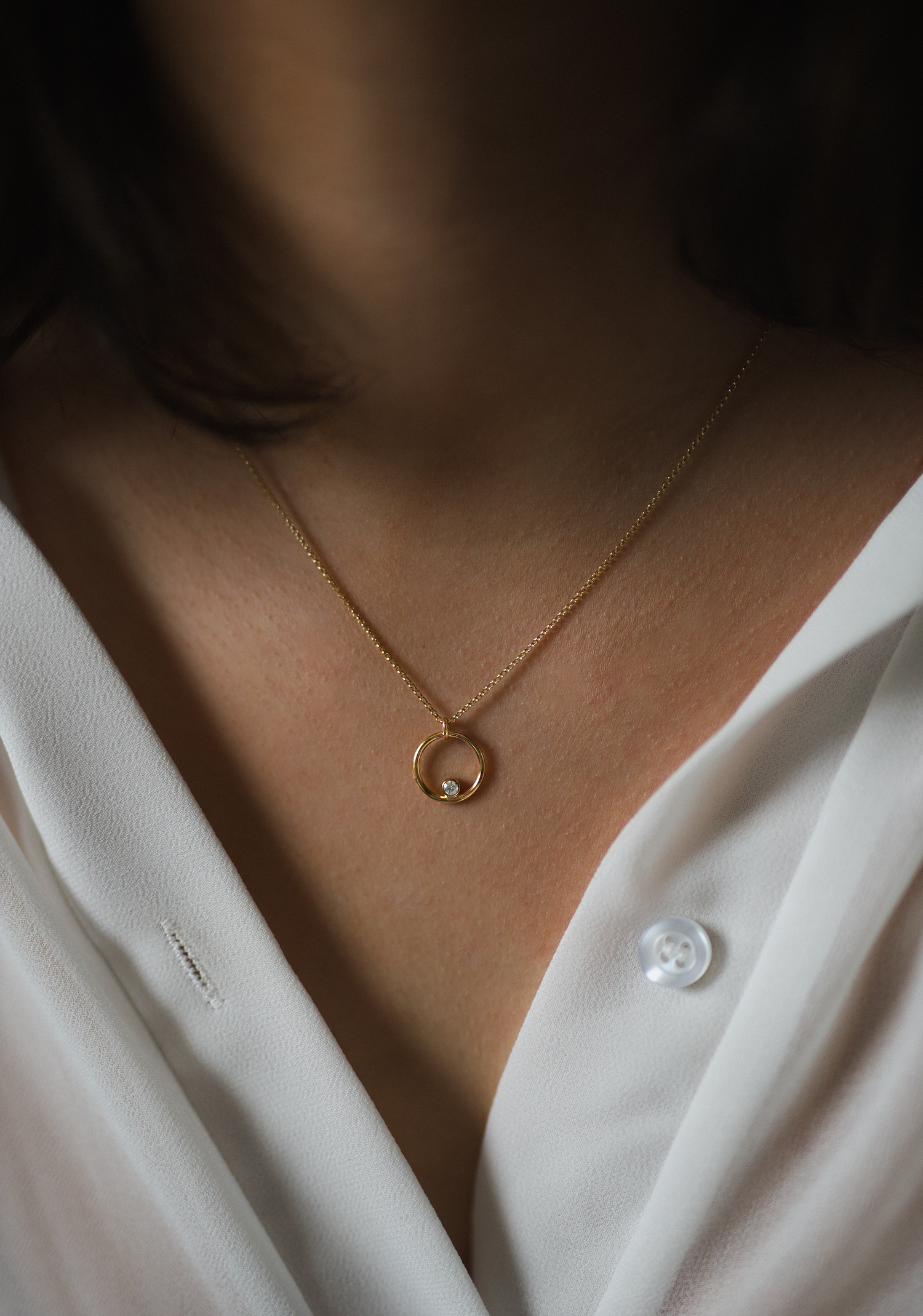 Gold infinity 02 necklace with 0.06 ct diamond dodatkowe zdjęcie 1