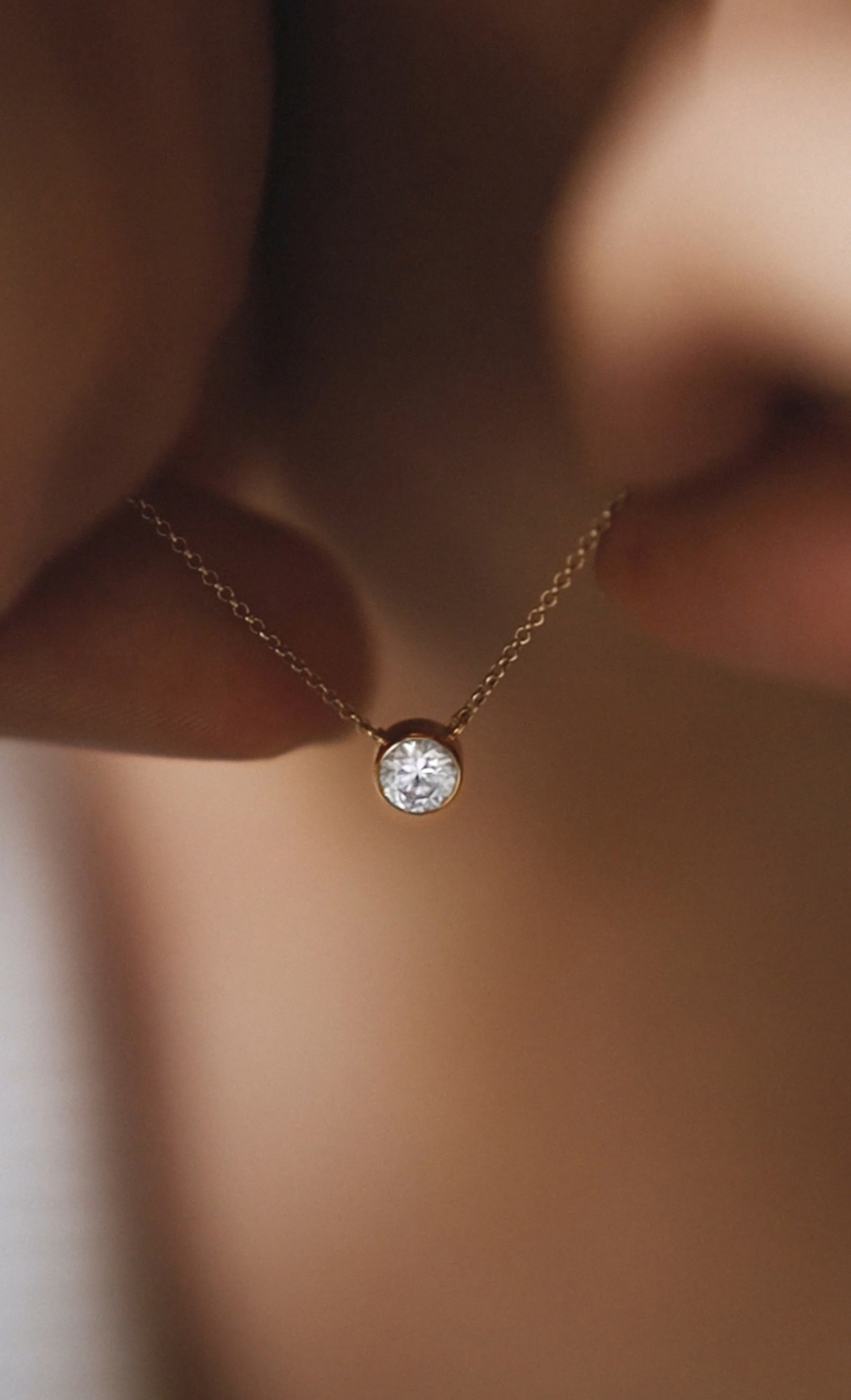 gold infinity 04 necklace with 0.5 diamond dodatkowe zdjęcie 2